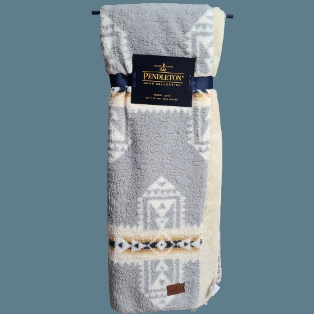 Pendleton Home Collection Sherpa Aztec 50" x 70"